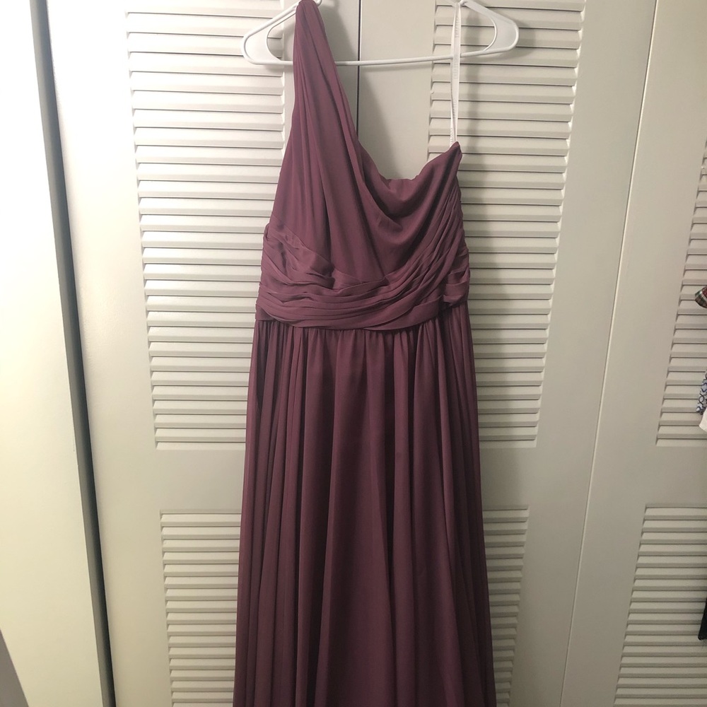 One shoulder mesh bridesmaid dress with full skirt